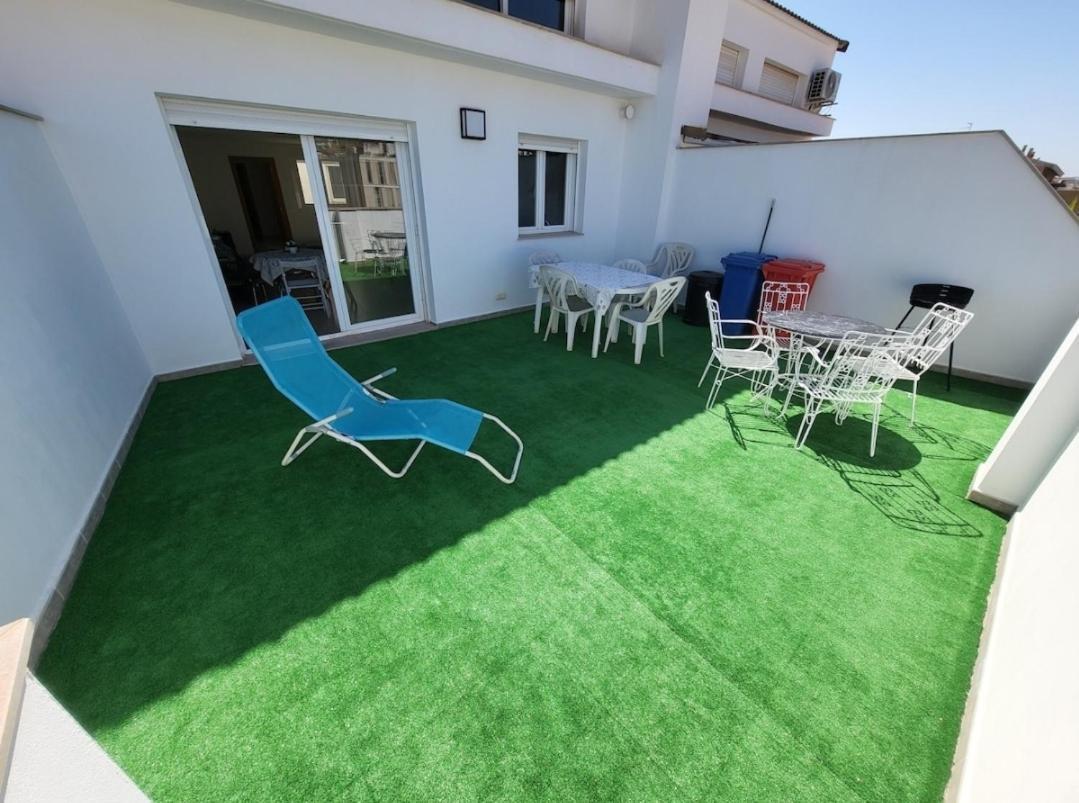 Luminoso Atico Duplex Con Terraza De Cesped *