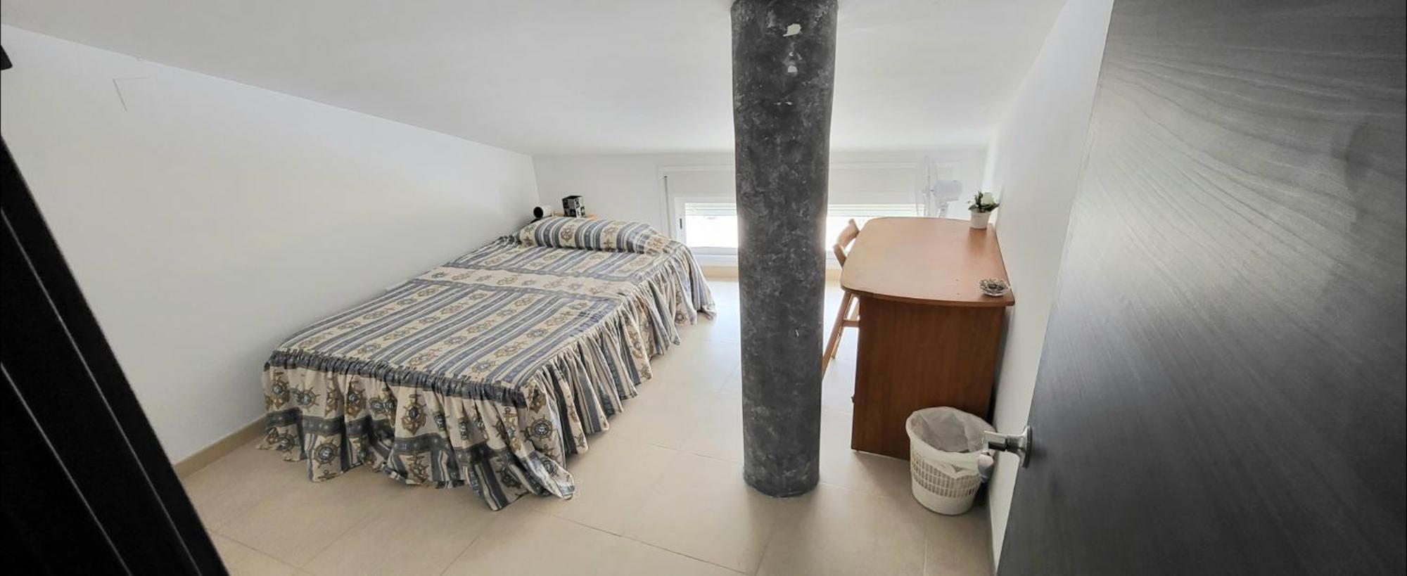 Luminoso Atico Duplex Con Terraza De Cesped Privatunterkunft Montroy